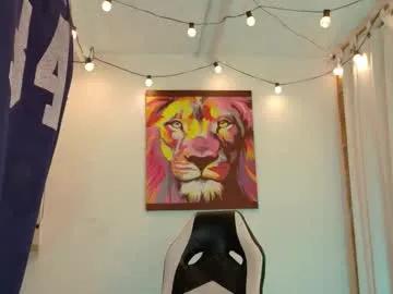 Freechat ryann_blue_ on Chaturbate