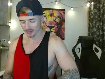 Freechat ryann_blue_ on Chaturbate