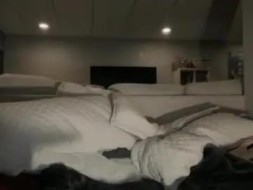 Freechat sayplsgdgrl on Chaturbate