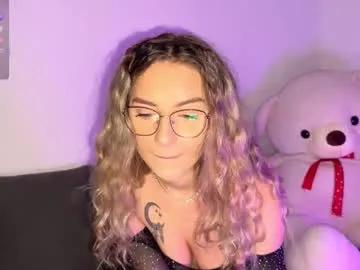 scarlettsmithz — GOAL: Dildo in pussy [274 tokens remaining] 5 #teen #anal #masturbation #18 #lovense