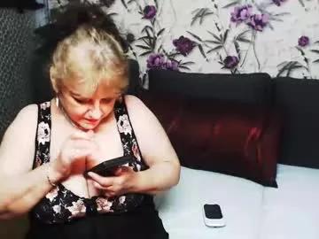 slutishmami on Chaturbate