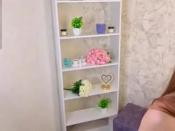 Freechat smile_with_nicole on Chaturbate