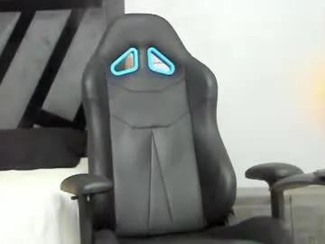 smitgrey — CUM SHOW  #oilshow #bigcock #latino #bigdick #lovense [1710 tokens remaining]