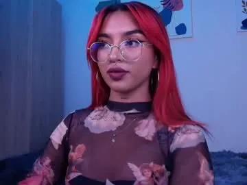 sofiaafoxx on Chaturbate