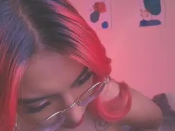 sofiaafoxx on Chaturbate