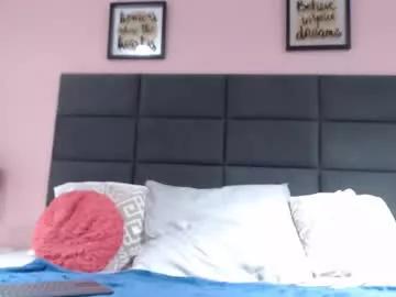 Freechat sophiaqueens on Chaturbate