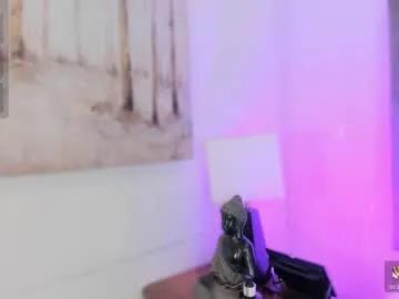 sophiee_smith on Chaturbate