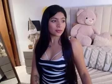 soyhinata__ — Red ass [111 tokens left] My  patterns  66,88,111,222 #daddysgirl #c2c #bigass #milk #pantyhose