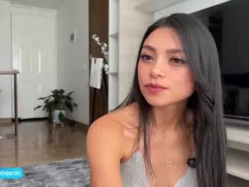 sweet_littleee on Chaturbate