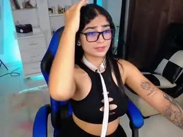 Freechat thalia_066 on Chaturbate