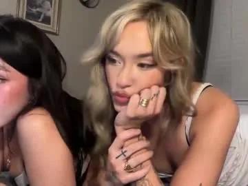 themykalaxo on Chaturbate