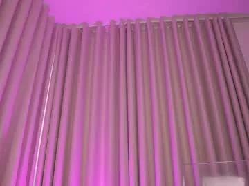 Freechat therealpeach_ on Chaturbate
