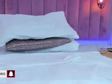 Freechat tinacurly on Chaturbate