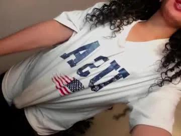 transnextdoor_ on Chaturbate