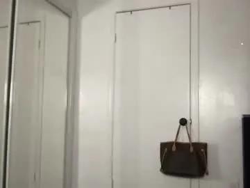 ursweetestlilly on Chaturbate