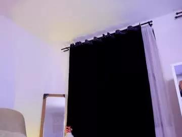 Freechat valeriebony on Chaturbate