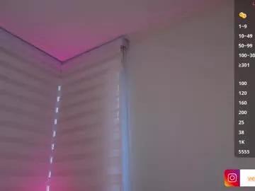 venus_leroy on Chaturbate