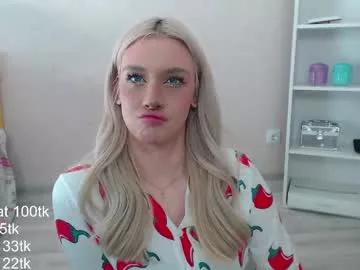 vickyfuckingdoll on Chaturbate