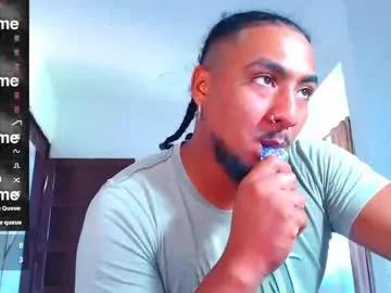 yosoy_enzo2020 on Chaturbate