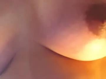 yourlovelynaja on Chaturbate