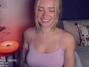 yvie_ on Chaturbate
