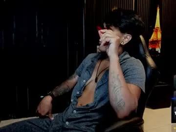 zhoestrong on Chaturbate