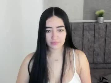 zoe_jones7 — Zoe_jones7's room #latina #squirt #bigboobies #anal #lovense #longhair