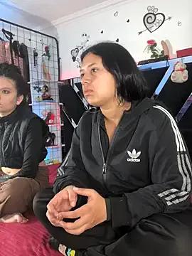 1lovelygirls — SHOW ASHOLE