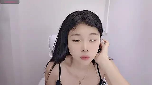 9aunatiis on StripChat