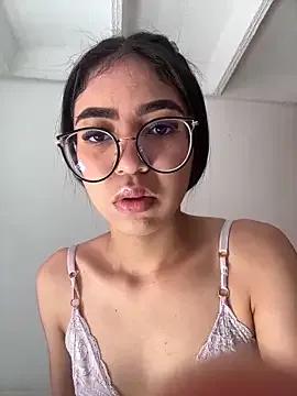 Freechat _Alix_7 on StripChat