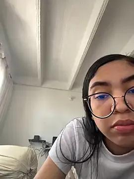 Freechat _Alix_7 on StripChat