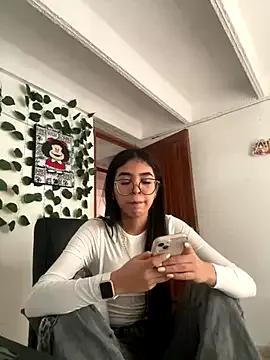 Freechat _Alix_7 on StripChat