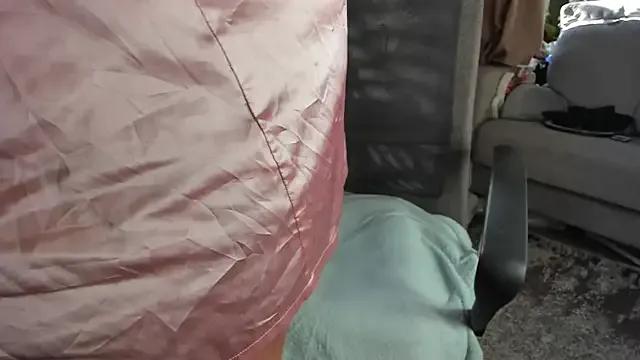 Freechat _Alyssia_ on StripChat