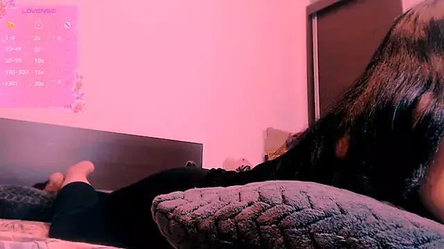 _magic_smile_11 on StripChat