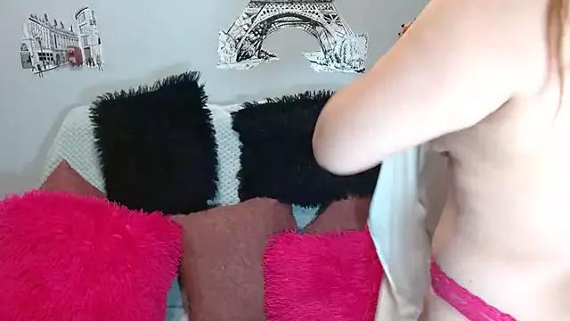 Private _SamanthaDoll_ on StripChat