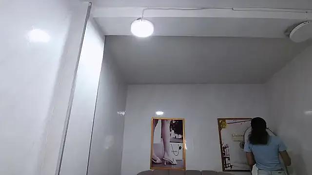 Freechat _wendy_b on StripChat