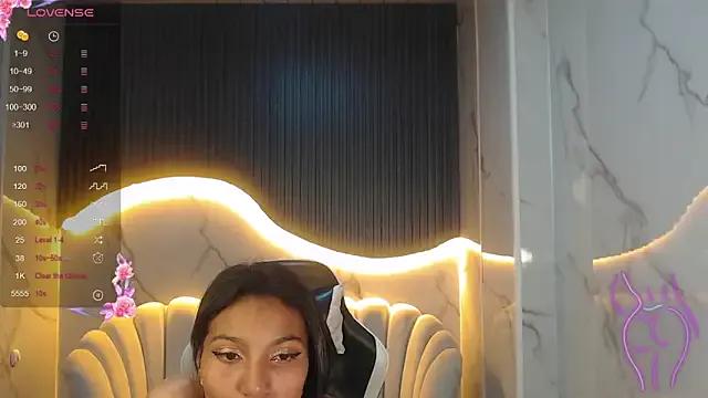 Freechat _wendy_b on StripChat