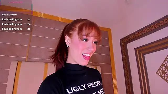 AbigailCarter — Sloppy blowjob + squeeze tits