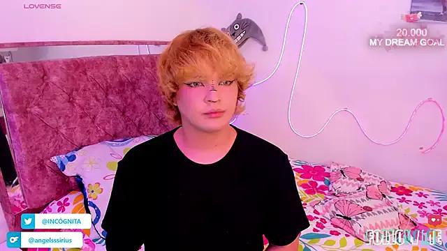 adam_angelssss on StripChat