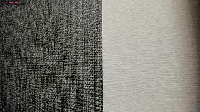 AdellaDulce on StripChat