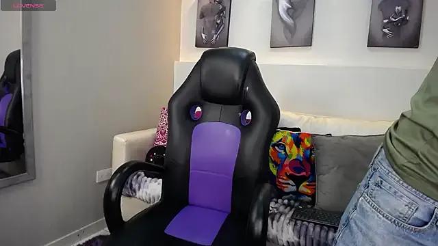 Freechat AdrianRinaldi on StripChat