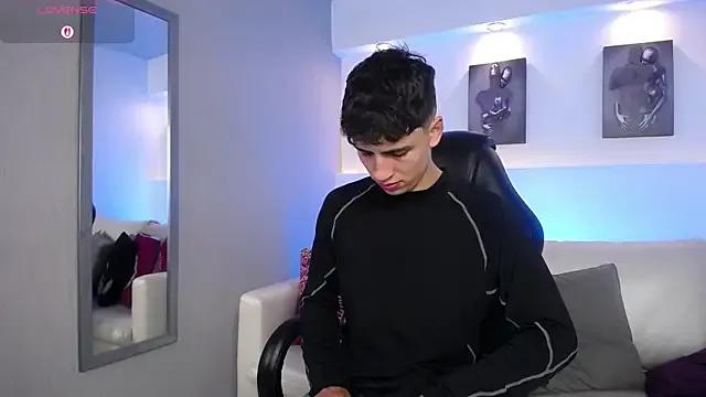 Freechat AdrianRinaldi on StripChat