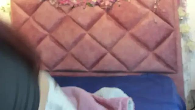 Freechat Afrodite222 on StripChat