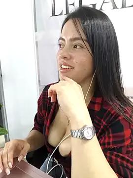 StripChat ALEJA__22 is Freechat ALEJA__22 — I walk naked through the office