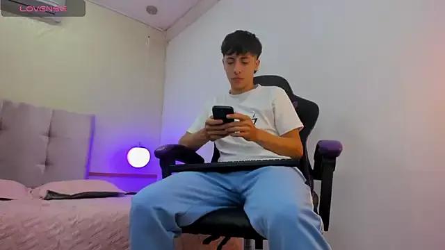 AlessandroDybala on StripChat