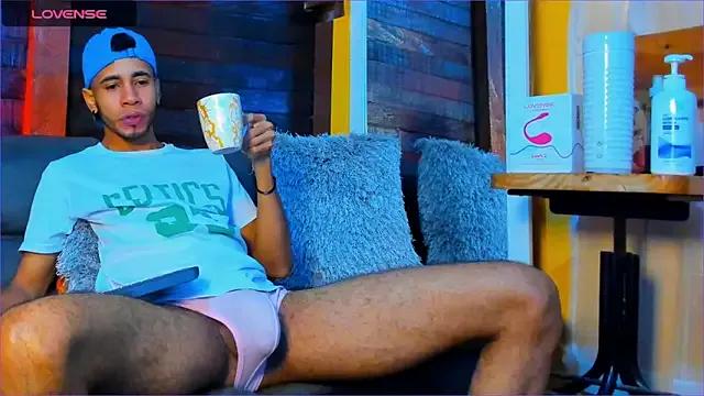 Freechat Alex_bigcock11_ on StripChat