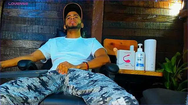 Freechat Alex_bigcock11_ on StripChat