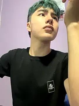 AlexanderCollman on StripChat