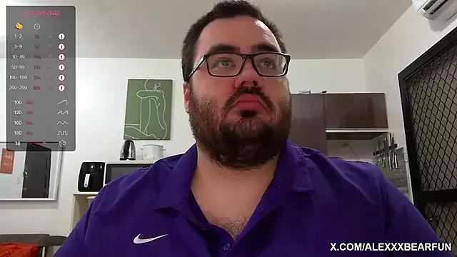 alexxxbear on StripChat