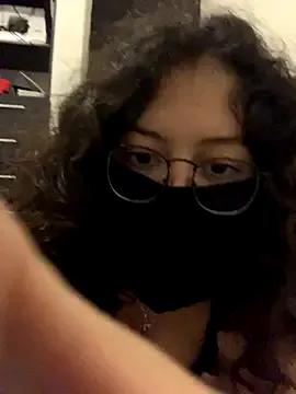 alicacua — Desnuda  5 minutos